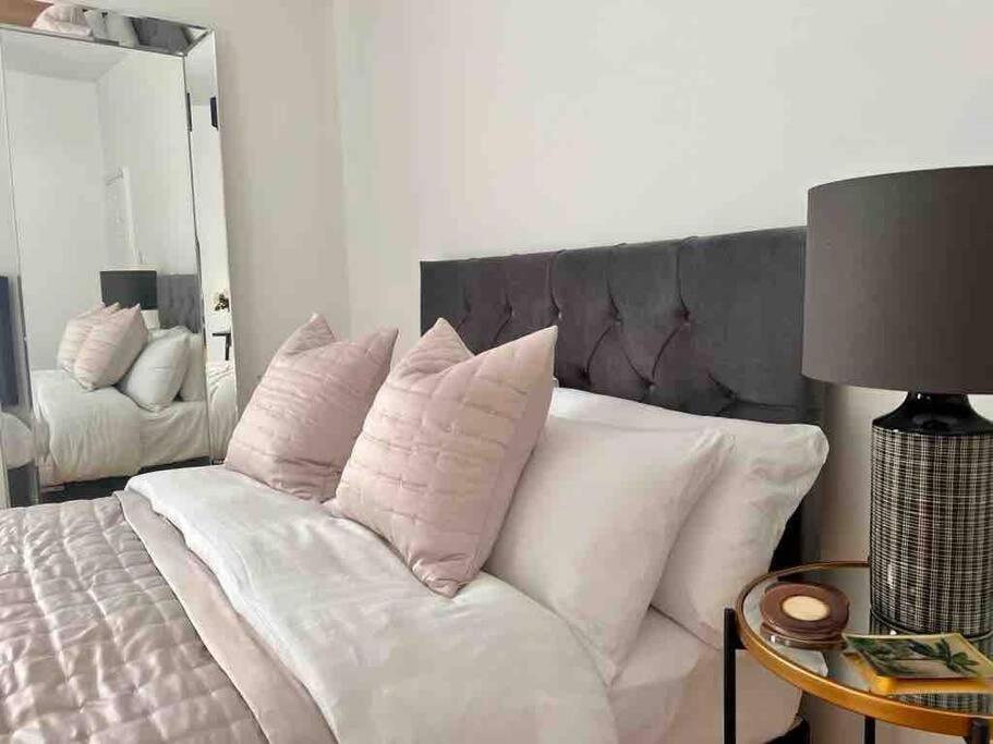 Anfield Home Sleeps 5 Close To Lfc Free Parking Liverpool Exterior foto